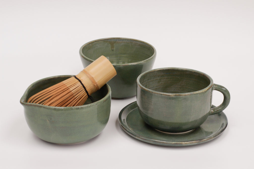 green tea cup +  side plate / sauce