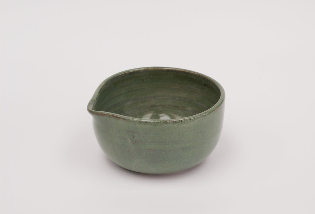 green matcha bowl 01