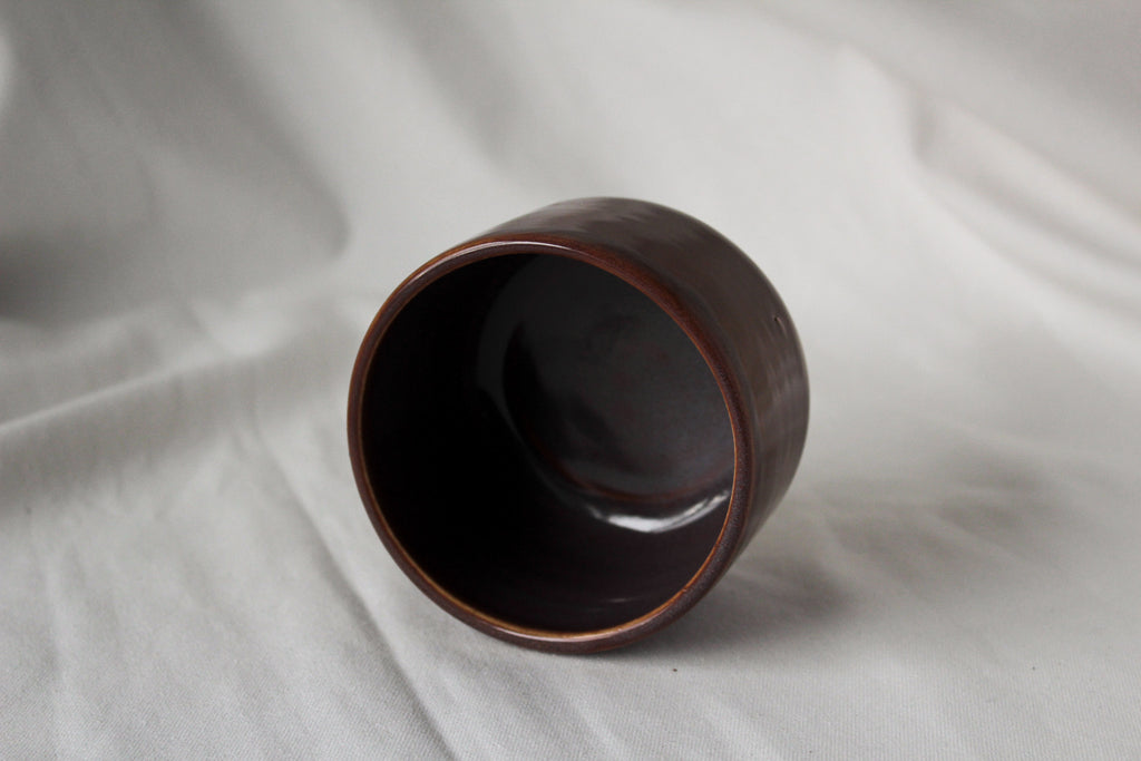 wide plum cup